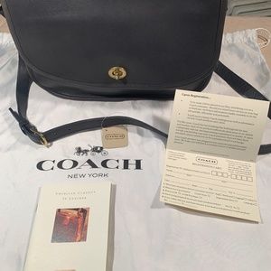 Vintage medium coach bag